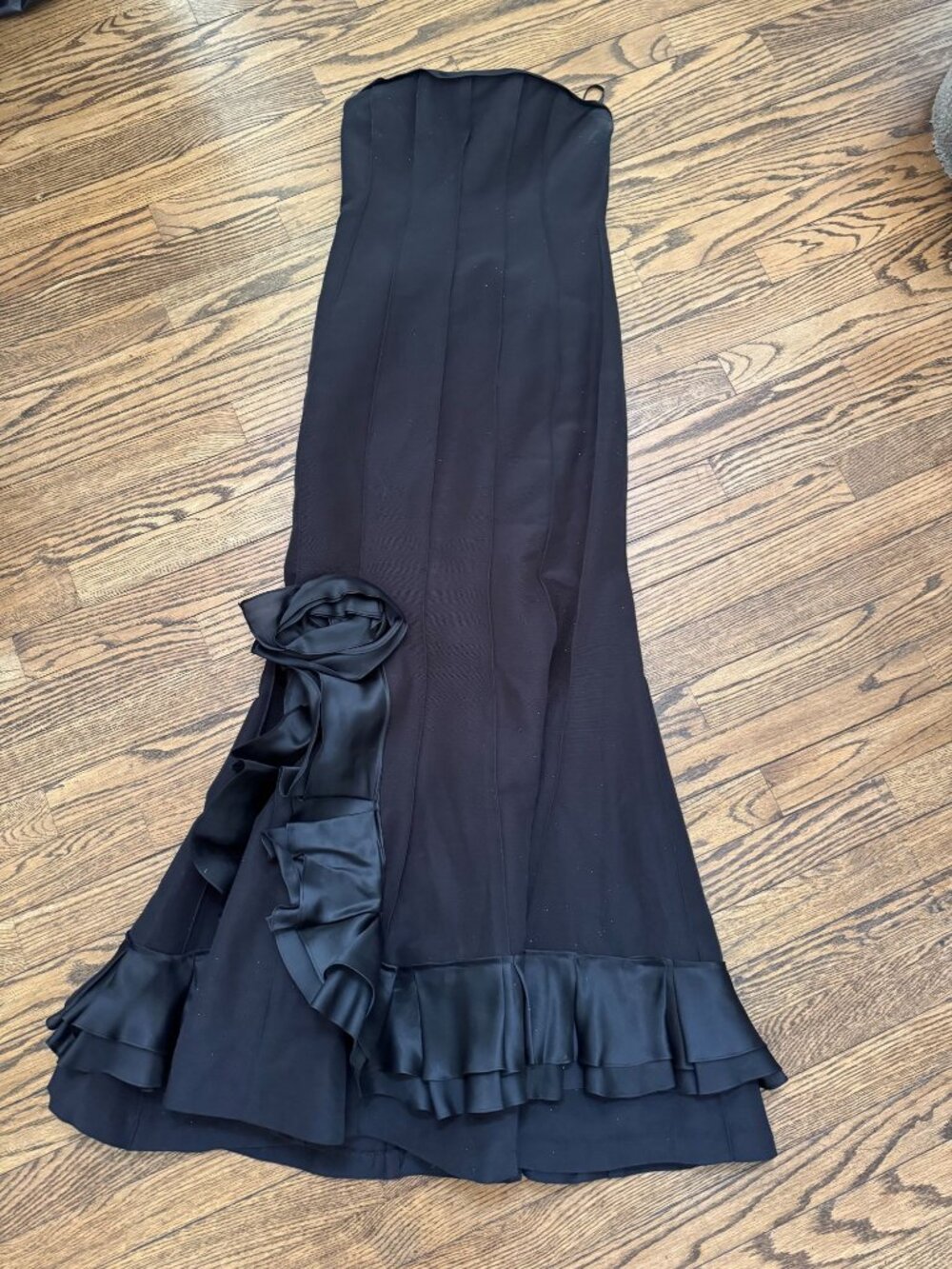 Kay Unger Black Strapless Ruffle-Trim Mermaid Gown